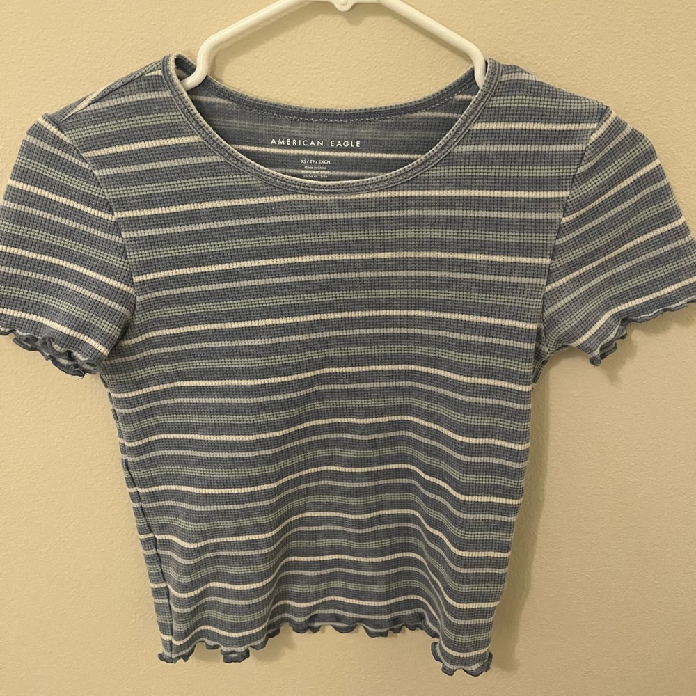 American Eagle shirt